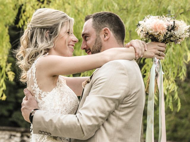 Le mariage de Ludovic et Isabelle à Merey, Eure 1