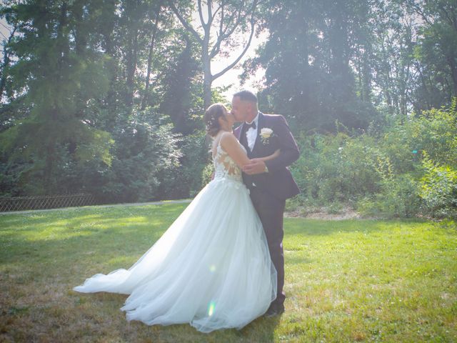 Le mariage de Guillaume et Samantha à Saint-Valérien, Yonne 3