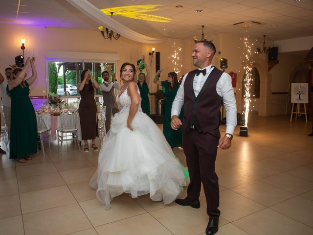 Le mariage de Guillaume et Samantha à Saint-Valérien, Yonne 45
