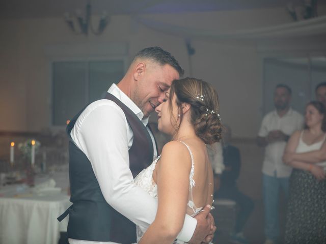 Le mariage de Guillaume et Samantha à Saint-Valérien, Yonne 52