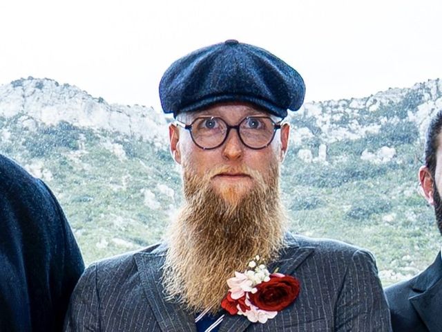 Le mariage de Théo et Karoli  à Sénas, Bouches-du-Rhône 4