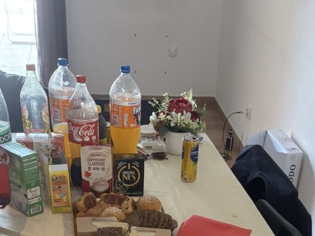 Le mariage de Théo et Karoli  à Sénas, Bouches-du-Rhône 16