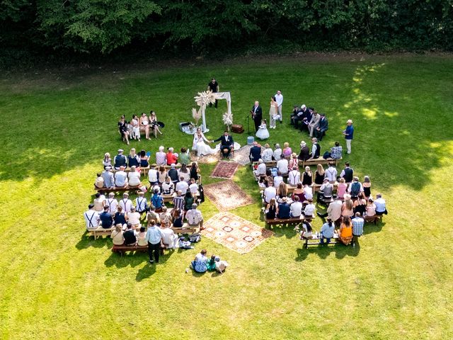 Le mariage de Thibault et Julie à Charny-Orée-de-Puisaye, Yonne 4