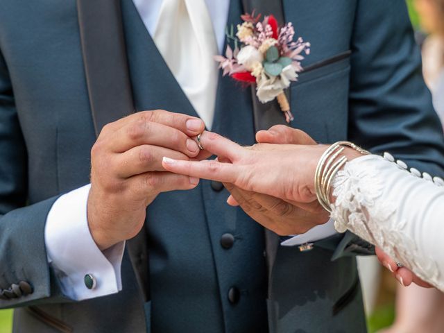 Le mariage de Thibault et Julie à Charny-Orée-de-Puisaye, Yonne 6