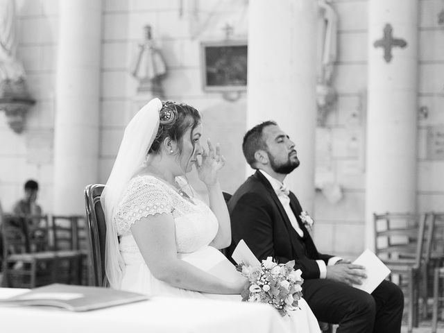 Le mariage de Aurélien et Julie à Saint-Antoine-du-Rocher, Indre-et-Loire 16