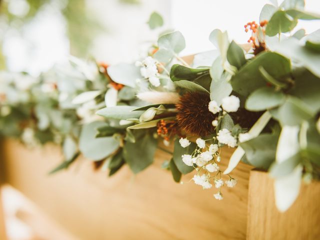 Le mariage de Abdenour et Claire à Crazannes, Charente Maritime 23