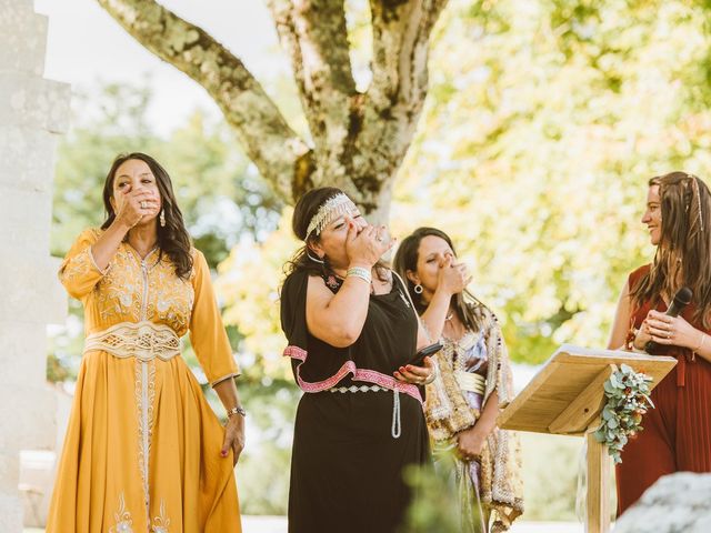 Le mariage de Abdenour et Claire à Crazannes, Charente Maritime 27