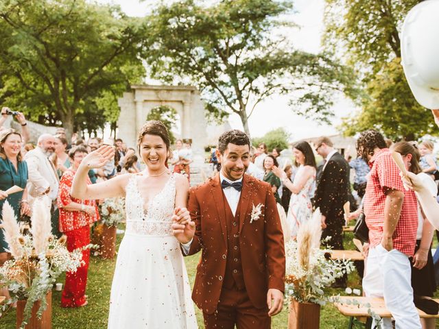 Le mariage de Abdenour et Claire à Crazannes, Charente Maritime 39