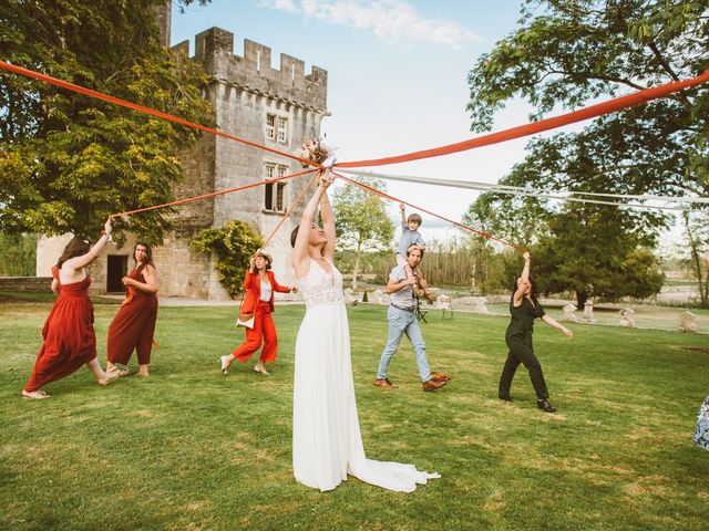 Le mariage de Abdenour et Claire à Crazannes, Charente Maritime 45