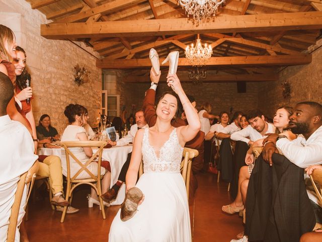 Le mariage de Abdenour et Claire à Crazannes, Charente Maritime 57