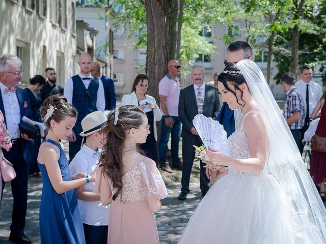 Le mariage de Sébastien et Fanny à Évreux, Eure 9