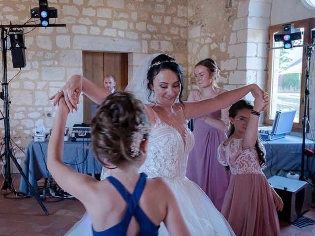 Le mariage de Sébastien et Fanny à Évreux, Eure 85