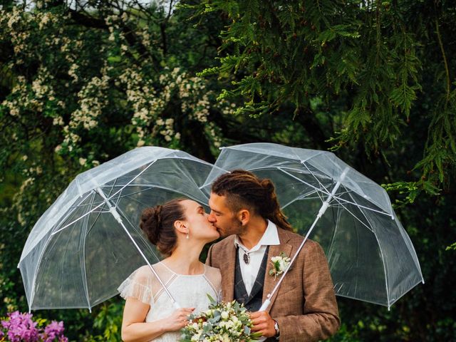 Le mariage de Guillaume et Anna à Cléden-Poher, Finistère 56