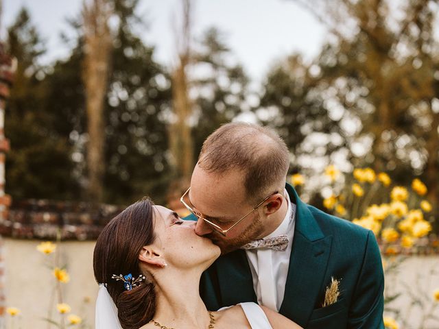 Le mariage de Clément et Perrine à Chaumont-sur-Tharonne, Loir-et-Cher 31