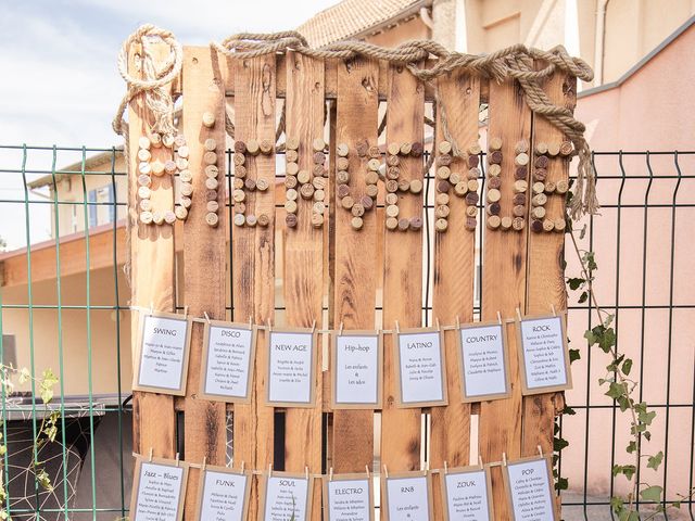 Le mariage de David et Mélanie à Rochefort-Samson, Drôme 3
