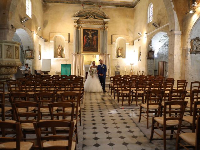 Le mariage de Cedric et Emilie à Vallabrègues, Gard 11