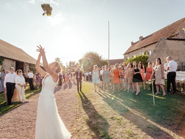 Le mariage de Jonnathan et Mathilde à Génelard, Saône et Loire 62