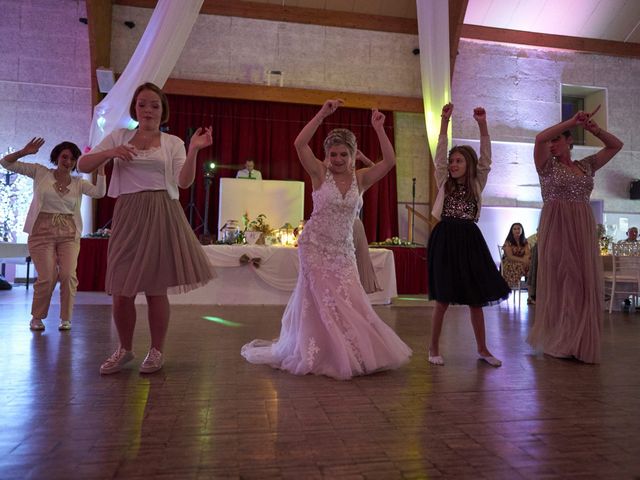 Le mariage de Kévin et Sonia à Champagnole, Jura 17