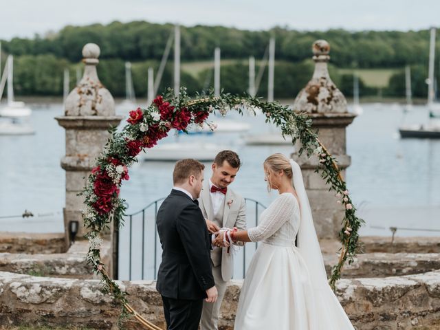 Le mariage de Antoine et Ninon à Plomelin, Finistère 77