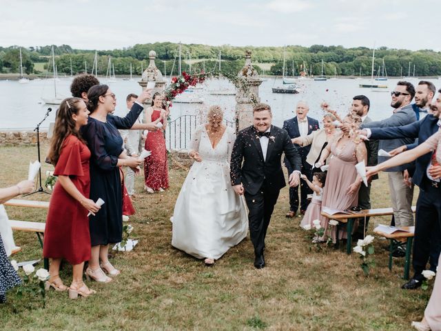 Le mariage de Antoine et Ninon à Plomelin, Finistère 81