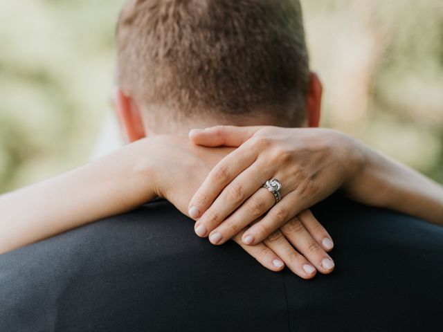 Le mariage de Antoine et Ninon à Plomelin, Finistère 97