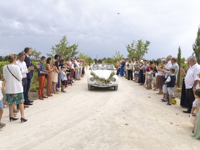 Le mariage de Romain et Amandine à Sarrians, Vaucluse 33