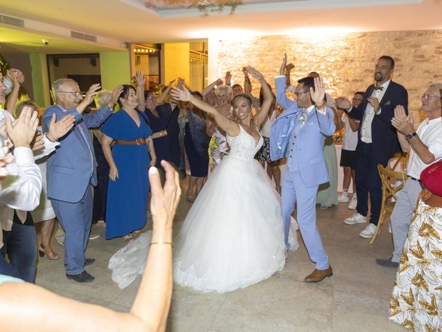 Le mariage de Romain et Amandine à Sarrians, Vaucluse 60