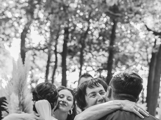 Le mariage de Adrien et Lucie à Cellule, Puy-de-Dôme 29