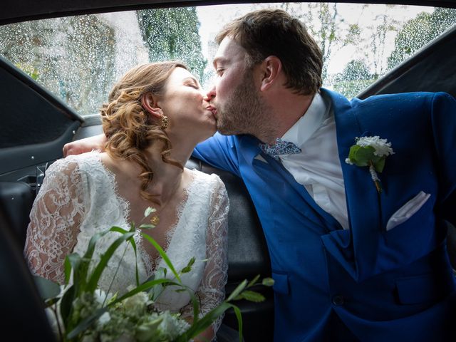 Le mariage de Damien et Emilie à Jullouville, Manche 9