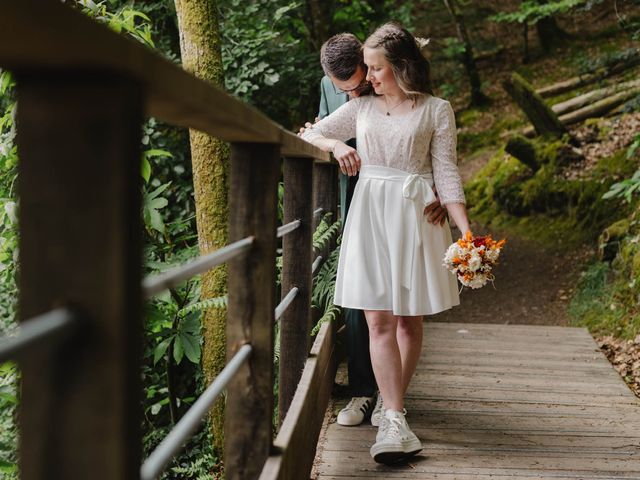 Le mariage de Matthieu et Milène à Le Bono, Morbihan 5