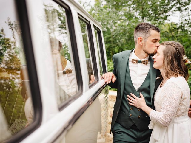 Le mariage de Matthieu et Milène à Le Bono, Morbihan 35