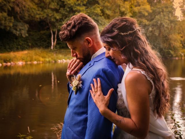 Le mariage de Romain et Marine à Montaigu, Vendée 6