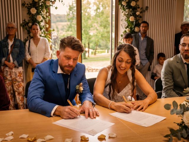 Le mariage de Romain et Marine à Montaigu, Vendée 8