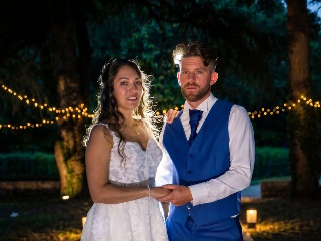 Le mariage de Romain et Marine à Montaigu, Vendée 15