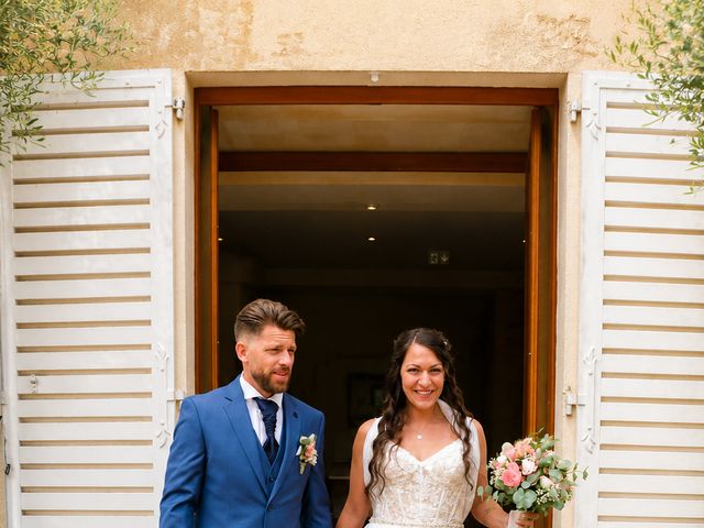 Le mariage de Romain et Marine à Montaigu, Vendée 40