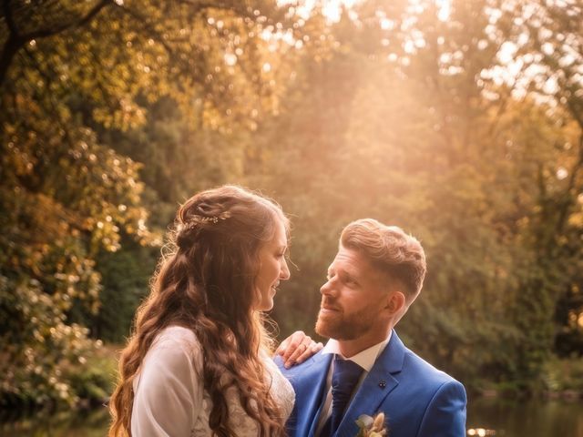 Le mariage de Romain et Marine à Montaigu, Vendée 52