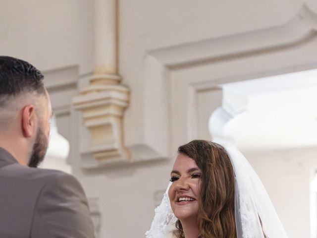 Le mariage de Anthony et Léa à Vendin-le-Vieil, Pas-de-Calais 15