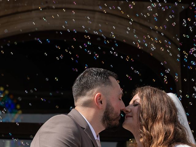 Le mariage de Anthony et Léa à Vendin-le-Vieil, Pas-de-Calais 30