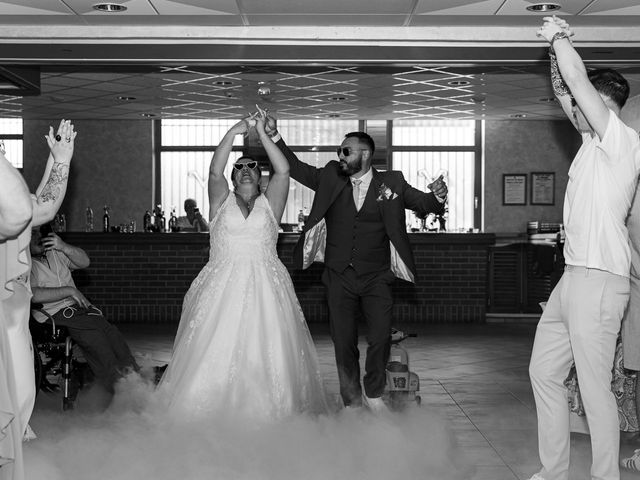 Le mariage de Anthony et Léa à Vendin-le-Vieil, Pas-de-Calais 63