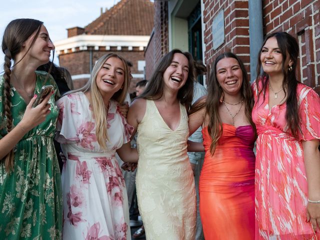 Le mariage de Anthony et Léa à Vendin-le-Vieil, Pas-de-Calais 75