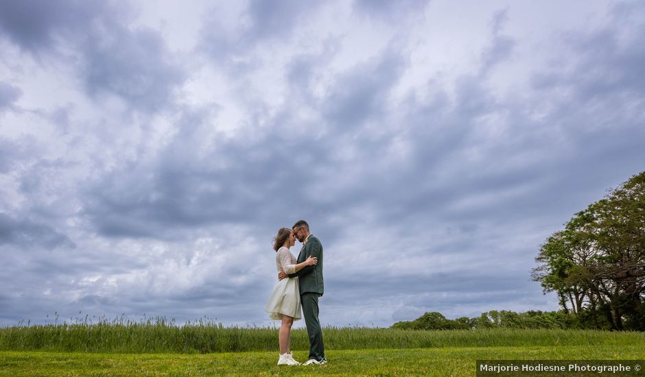 Le mariage de Matthieu et Milène à Le Bono, Morbihan
