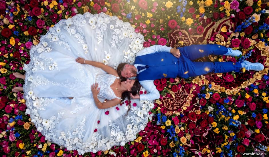 Le mariage de Romain et Marine à Montaigu, Vendée