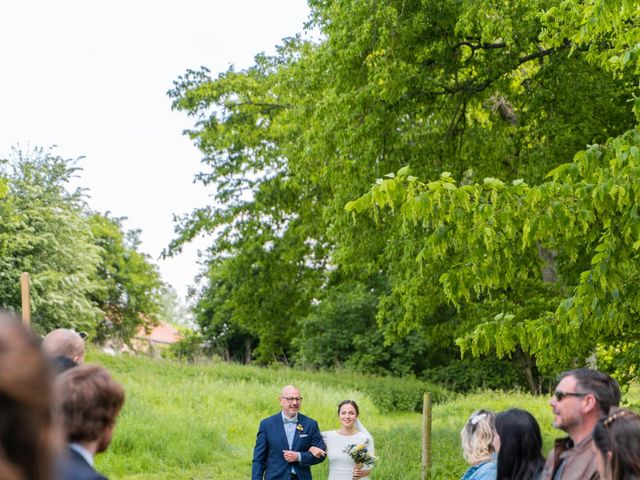 Le mariage de Christopher et Agathe à Aisonville-et-Bernoville, Aisne 85