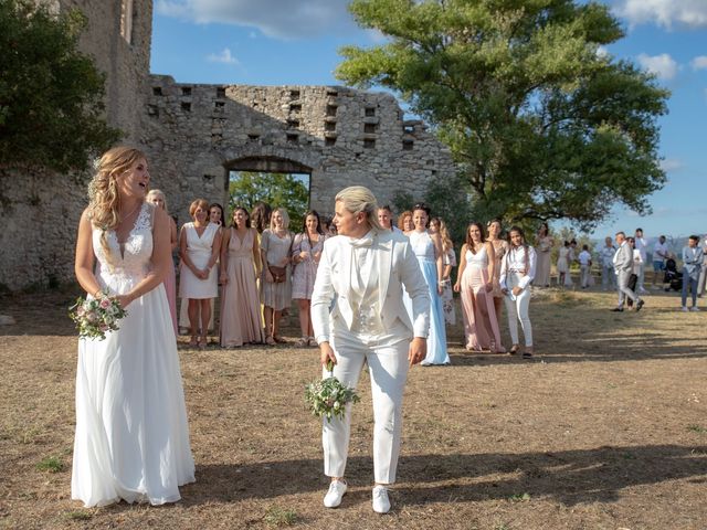 Le mariage de Alizé et Camille à Malijai, Alpes-de-Haute-Provence 8