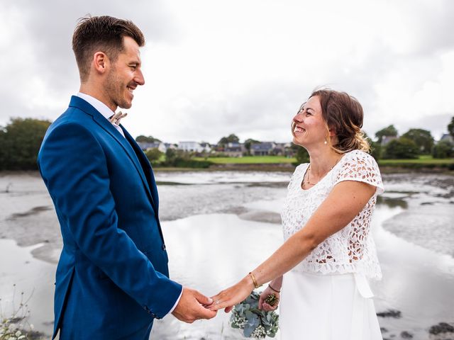 Le mariage de Pierre et Marie-Lou à Pont-l&apos;Abbé, Finistère 3