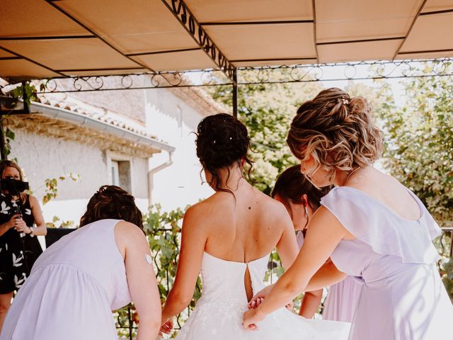 Le mariage de Pascual et Anais à Pierrelatte, Drôme 8