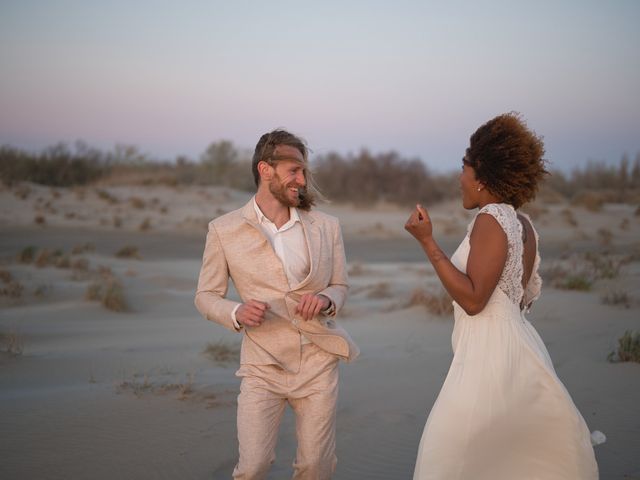 Le mariage de Louison et Carol à Le Grau-du-Roi, Gard 29