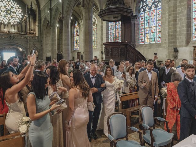 Le mariage de Antoine et Léa à Fougères, Ille et Vilaine 10