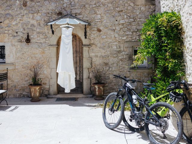Le mariage de Robert et Sophie à Gordes, Vaucluse 3