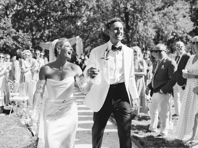 Le mariage de Robert et Sophie à Gordes, Vaucluse 56